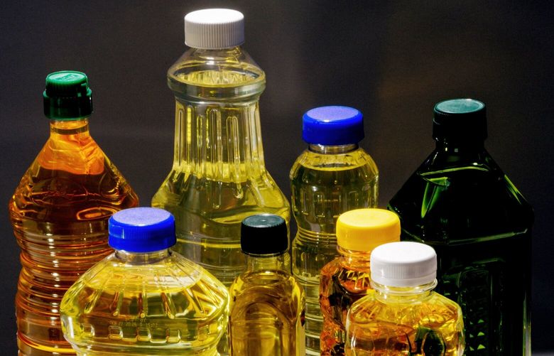 A variety of refined cooking oils, in New York, Nov. 5, 2024. The term seed oils has become shorthand for refined plant-based vegetable oils – like canola, corn, sunflower and other refined oils – which have detractors who believe they are bad for your health, or even driving up rates of diabetes, obesity and other chronic diseases. (Eric Helgas/The New York Times) XNYT0616 XNYT0616