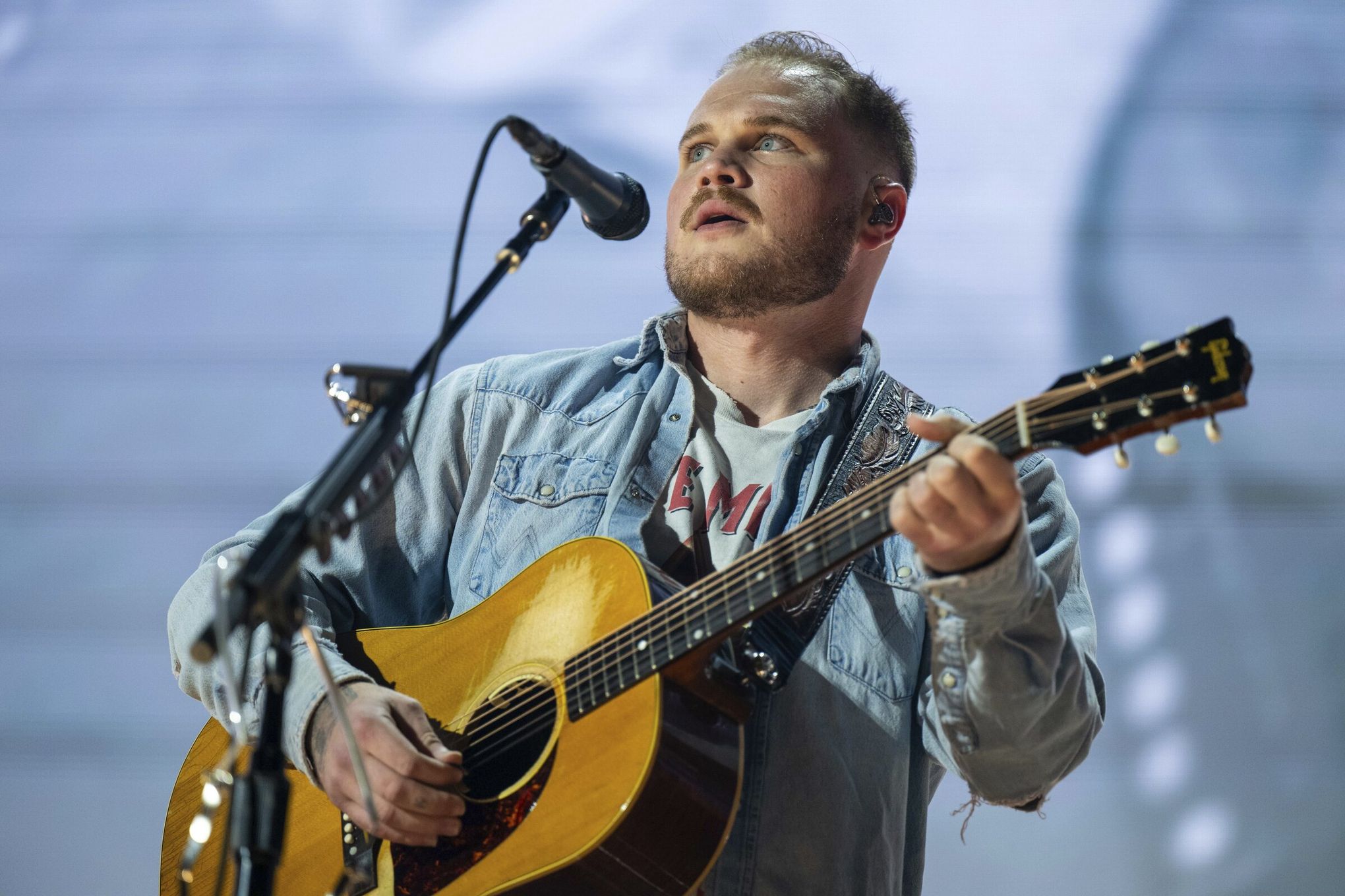 Review: Zach Bryan's sentimental WA reunions becoming something special |  The Seattle Times