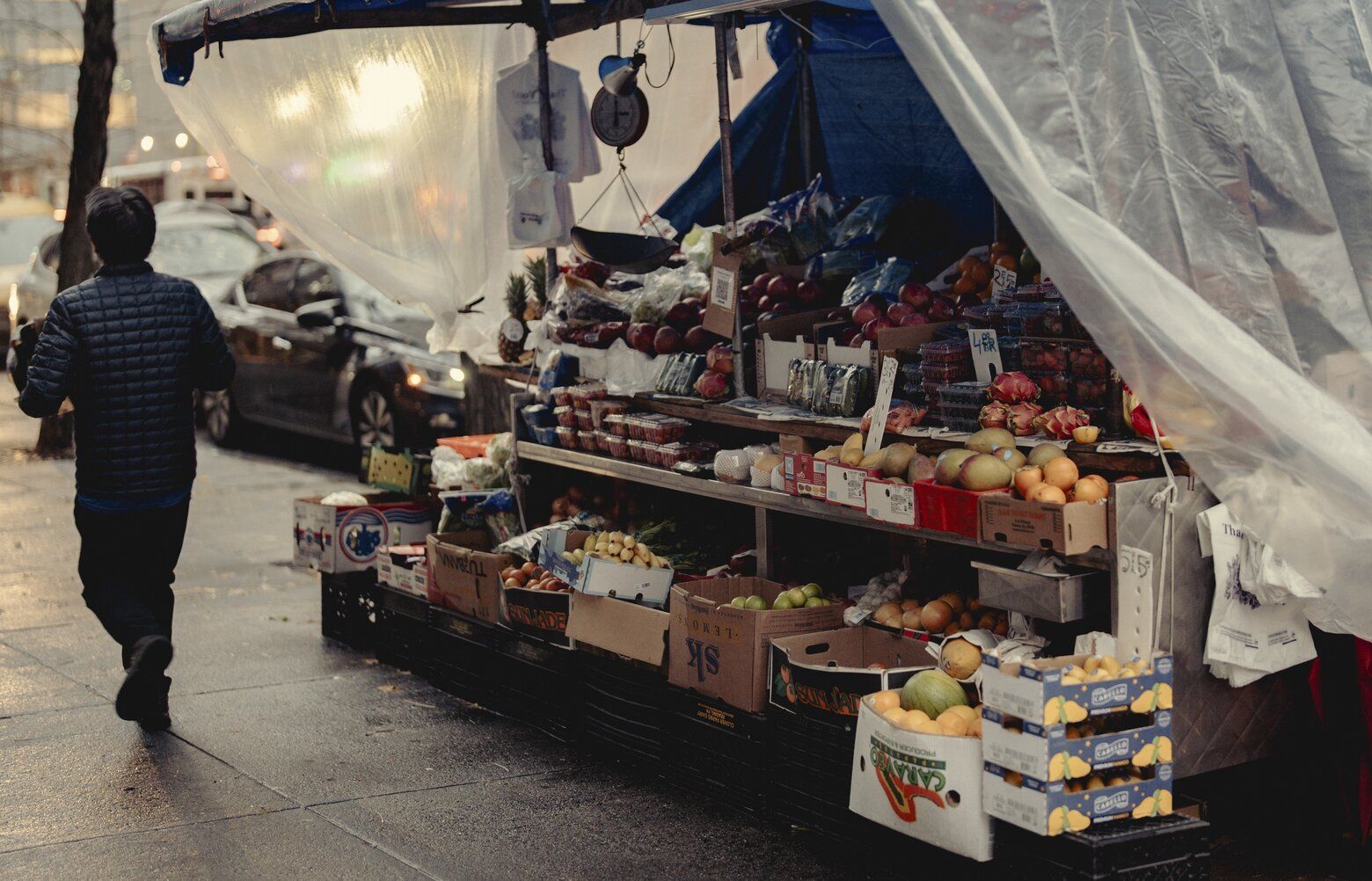 11272024_fruitvendornyt27-