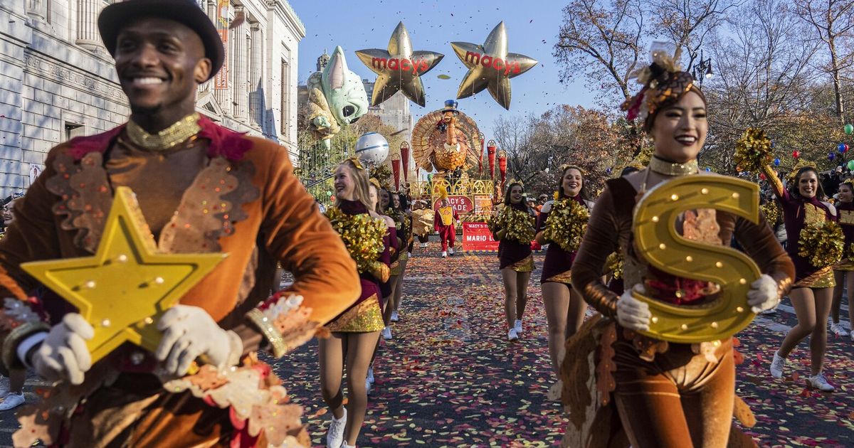 Macy’s Thanksgiving Day Parade: Big balloons, wet weather and 21 protesters arrested