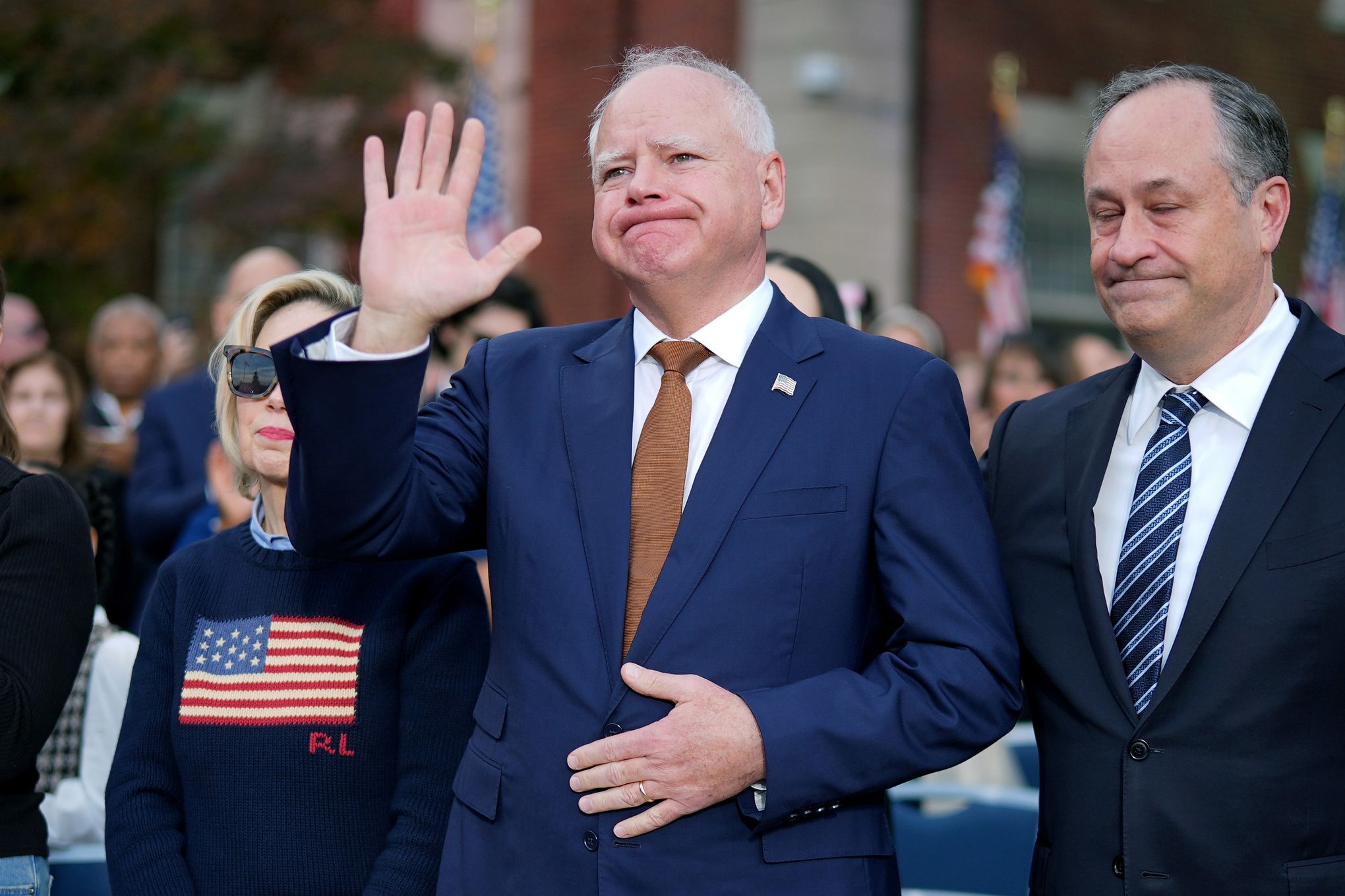 What's next for Gov. Tim Walz after failed vice presidential bid? | The  Seattle Times