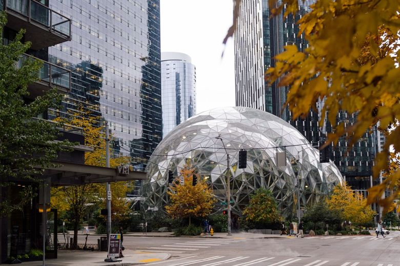 As part of its plan to have workers back in the office five days a week, Amazon is implementing a more rigorous review process for employees with disabilities who want to work from home. (Chona Kasinger / Bloomberg)