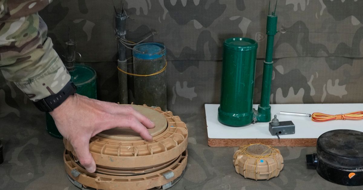 In Cyprus, Ukrainians learn how to dispose of landmines that kill and maim hundreds In Cyprus, Ukrainians learn how to dispose of landmines that kill and maim hundreds
