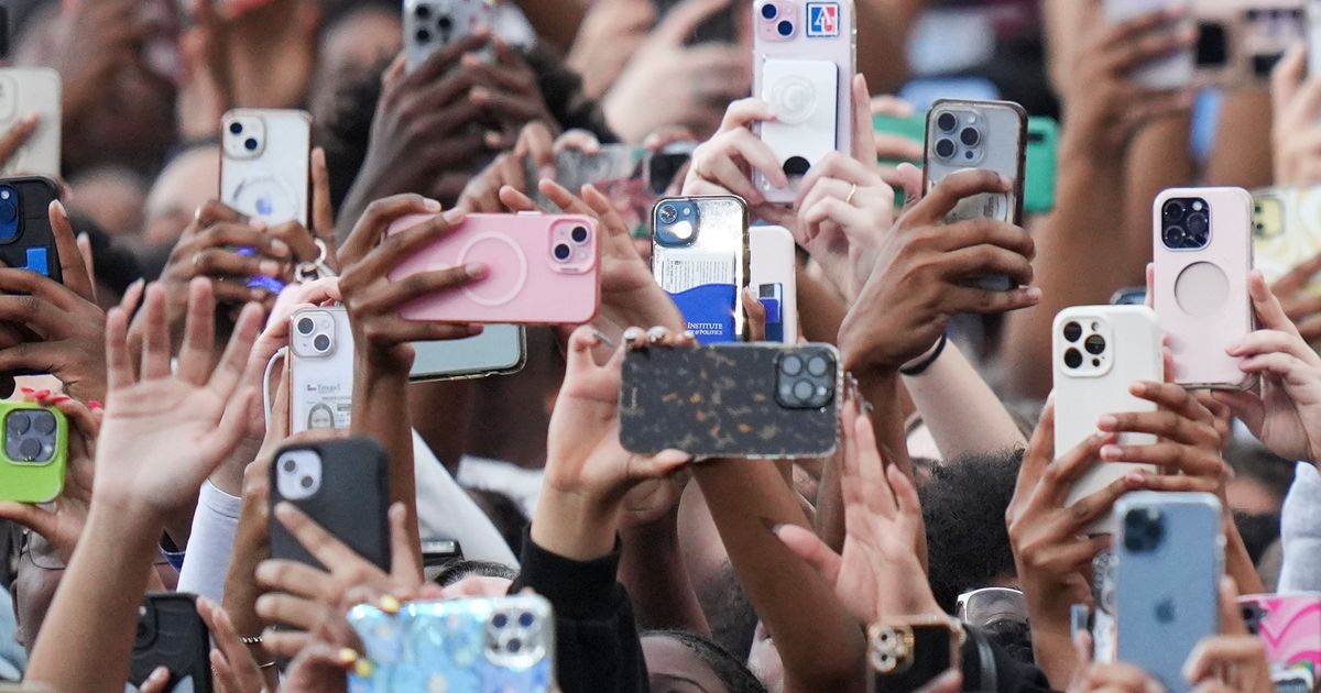 About 20% of Americans regularly get their news from influencers on social media, report says