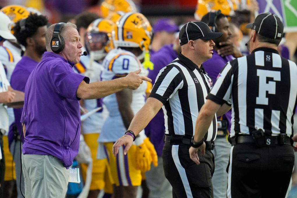 LSU coach Brian Kelly screams at one player and gets yelled at by another  in loss at Florida | The Seattle Times