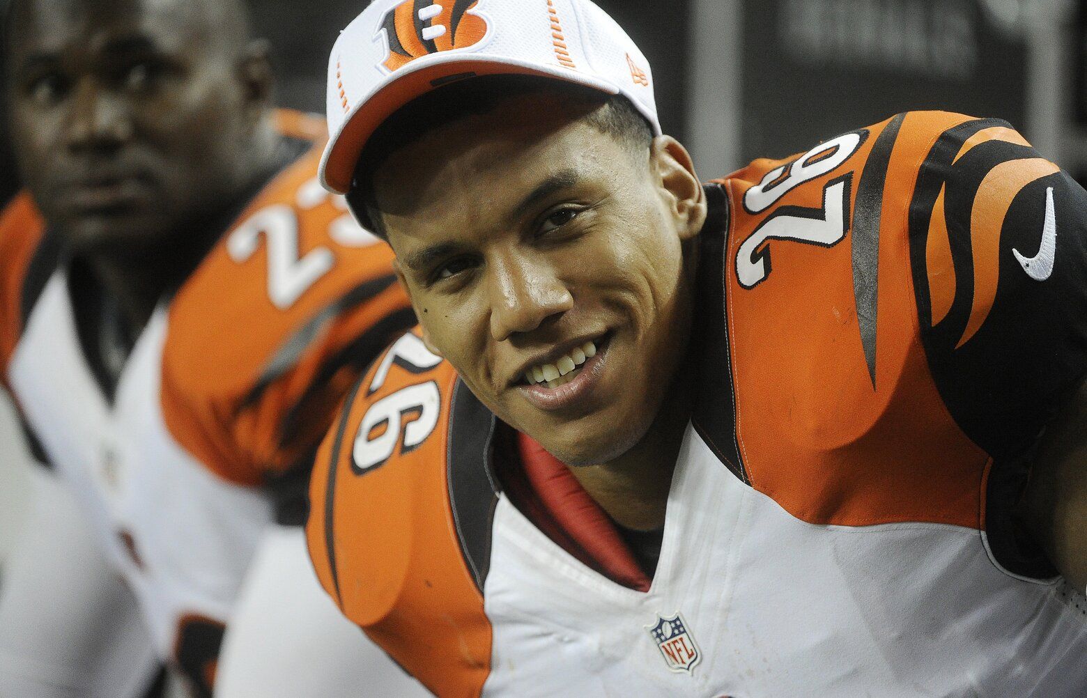 UW Huskies Set to Hire Taylor Mays as Safeties Coach Bringing Home a Local Legend