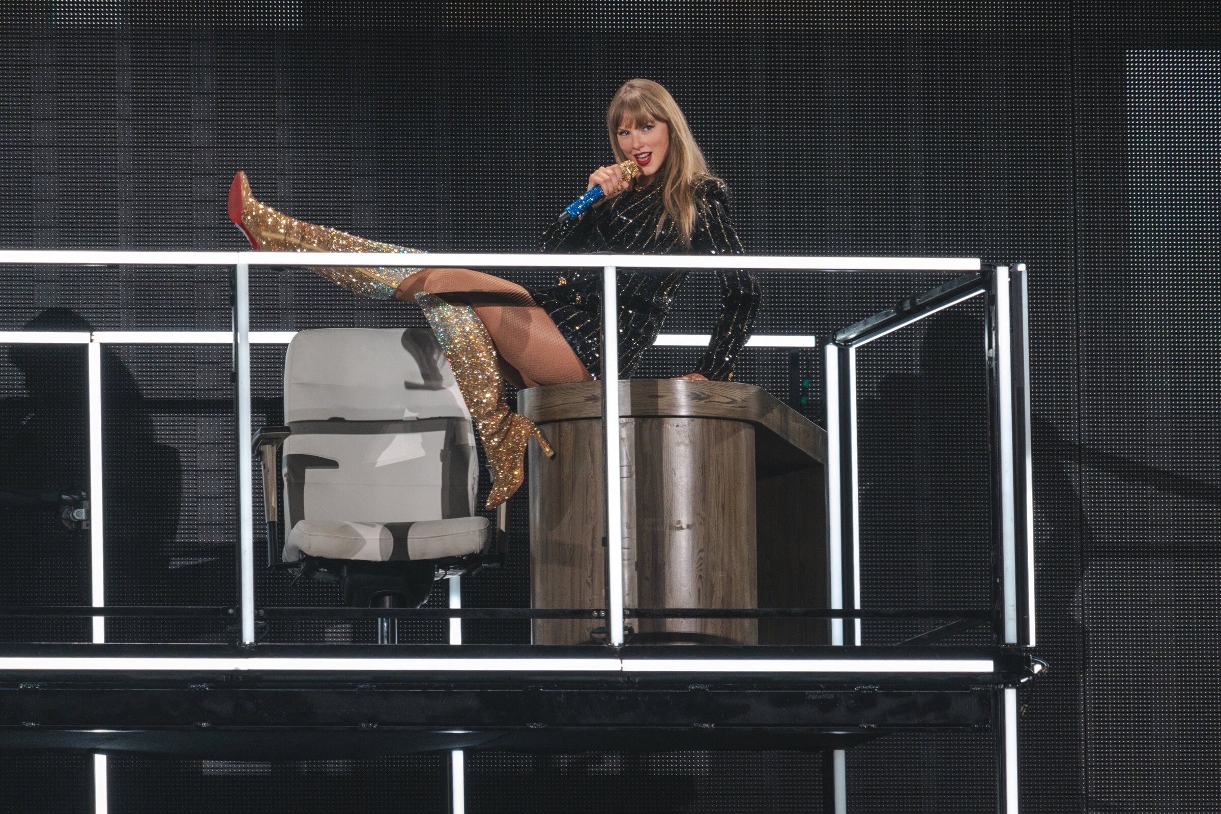 Taylor Swift's Eras Tour lands in Vancouver, B.C. | The Seattle Times