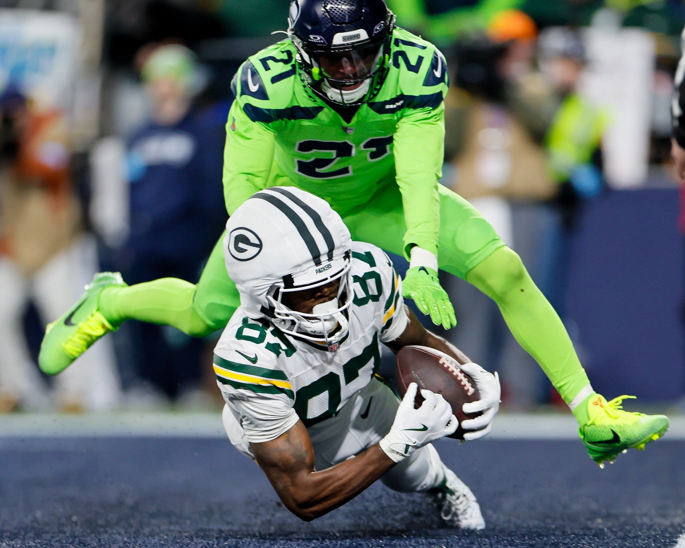 Seahawks Packers Live updates score how to watch Sunday Night Football The Seattle Times