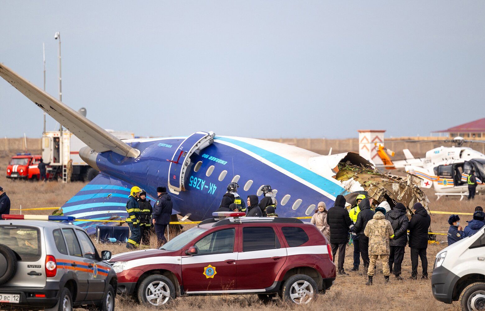 A strange banging sound, chaos and prayers before a plane crashes