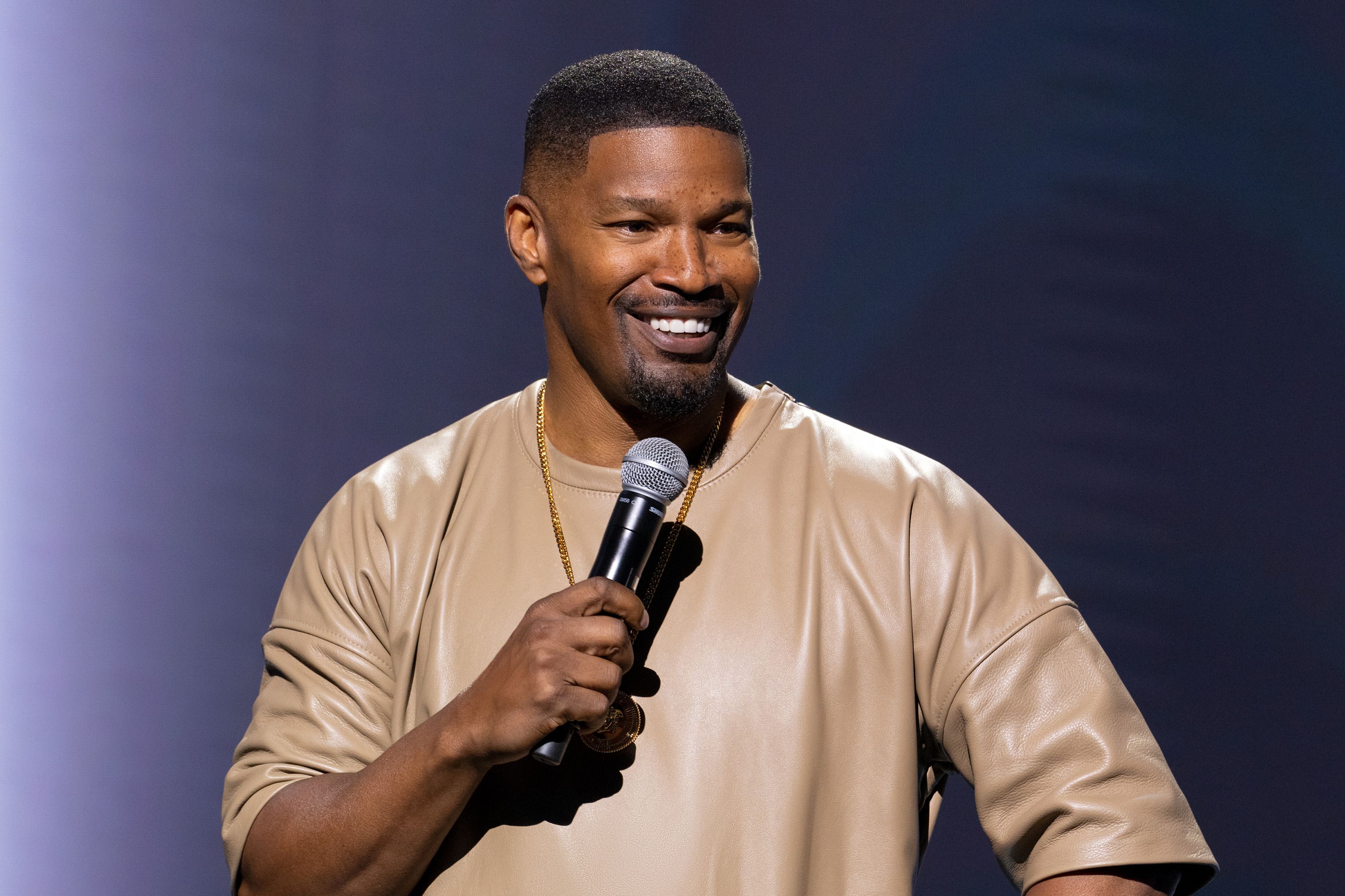 Actor Jamie Foxx requires stitches on his face after a glass was