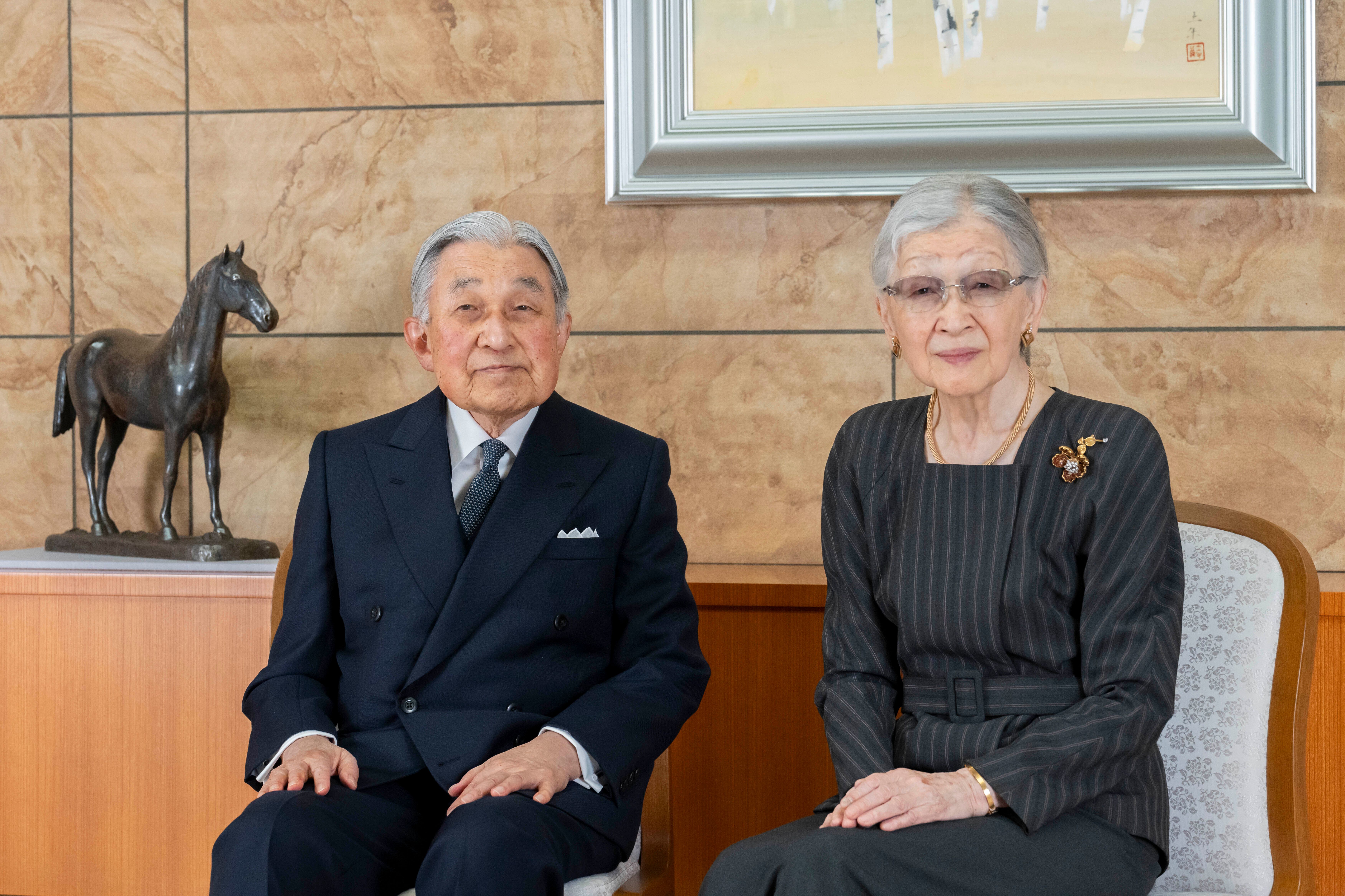 【あきと】 Japan's former Emperor Akihito marks his 91st birthday | The