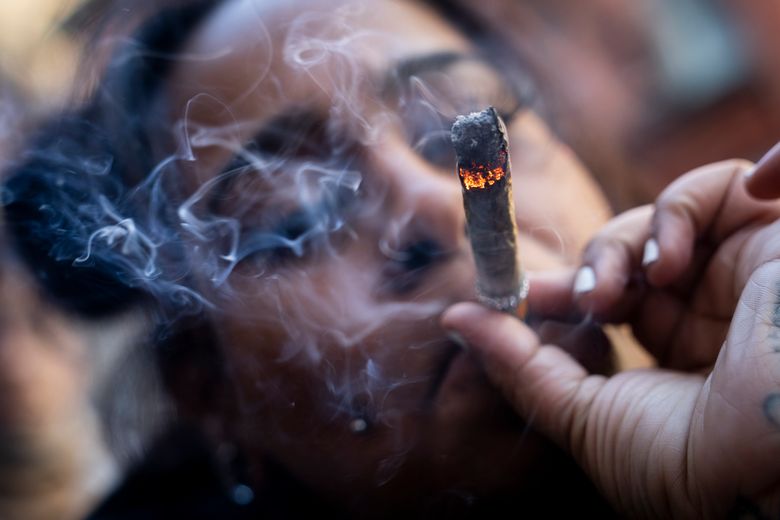 tobacco age change to 21 Legal age for tobacco purchases raised to 21