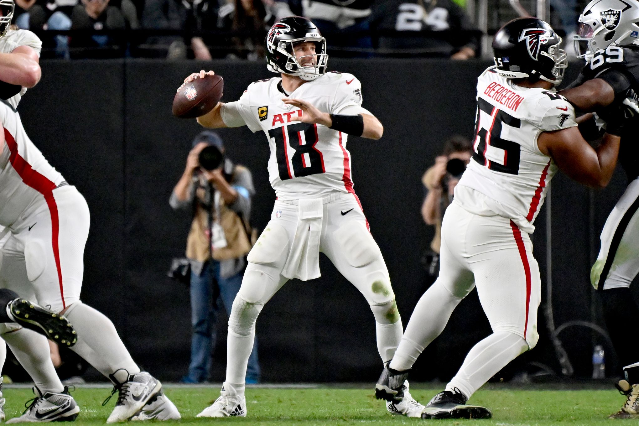 Don't write off Kirk Cousins just yet despite his benching: Analysis | The Seattle Times