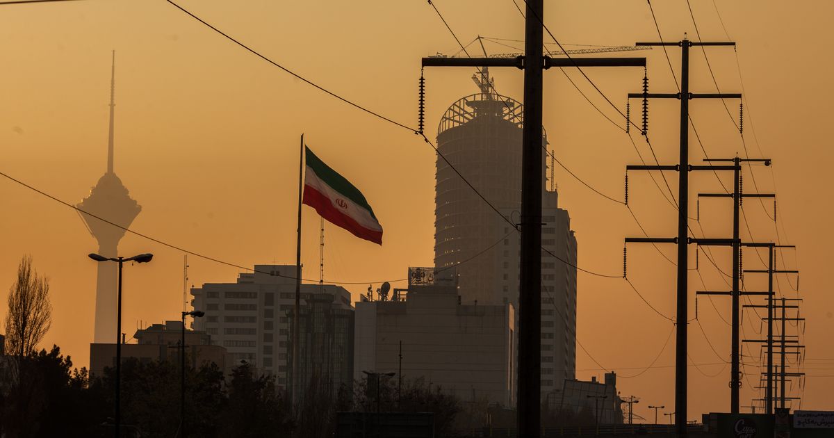 Iranâ€™s energy crisis hits â€˜direâ€™ point as industries are forced to shut down