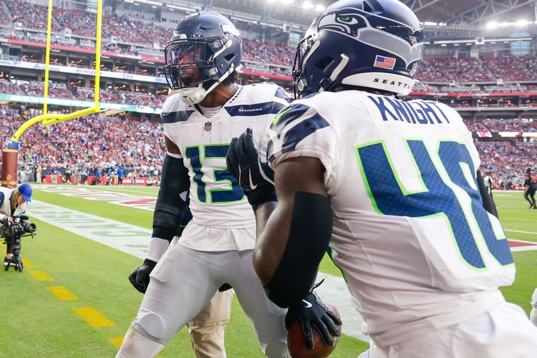 Ernest Jones IV optimistic about staying with Seahawks: 'I love it here' |  The Seattle Times