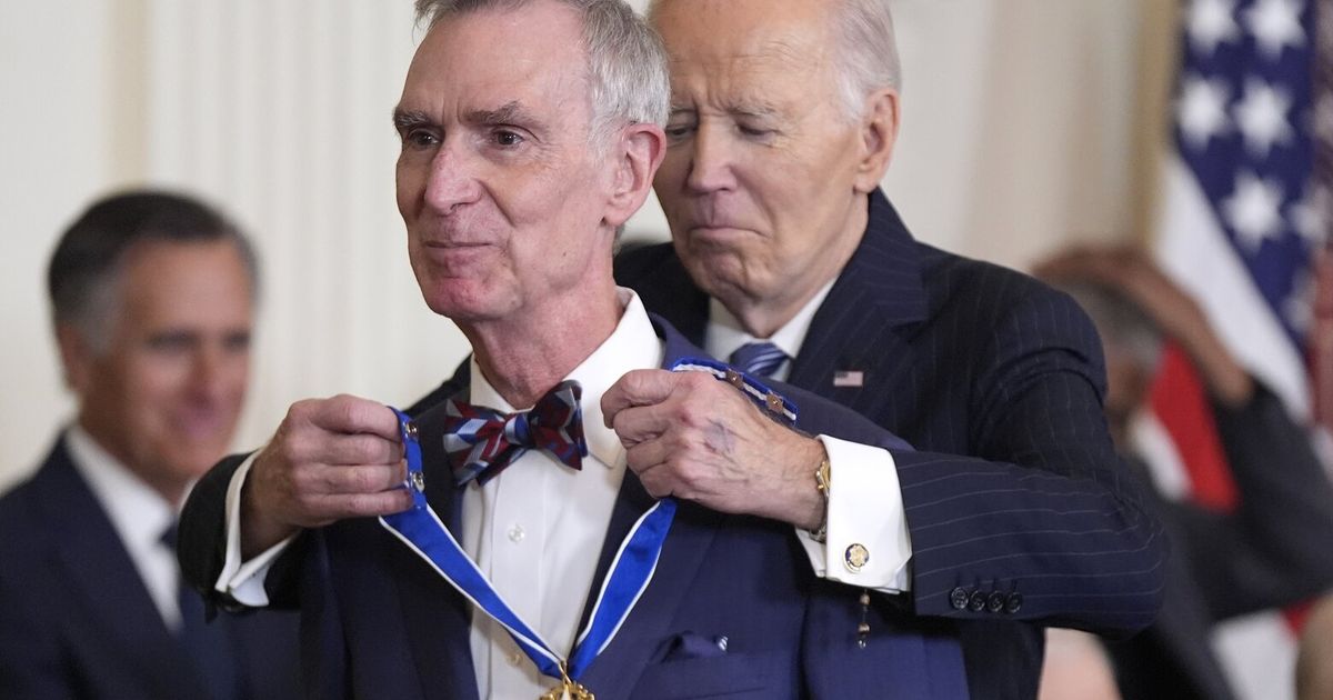 Bill Nye, Seattle’s science guy, awarded Presidential Medal of Freedom