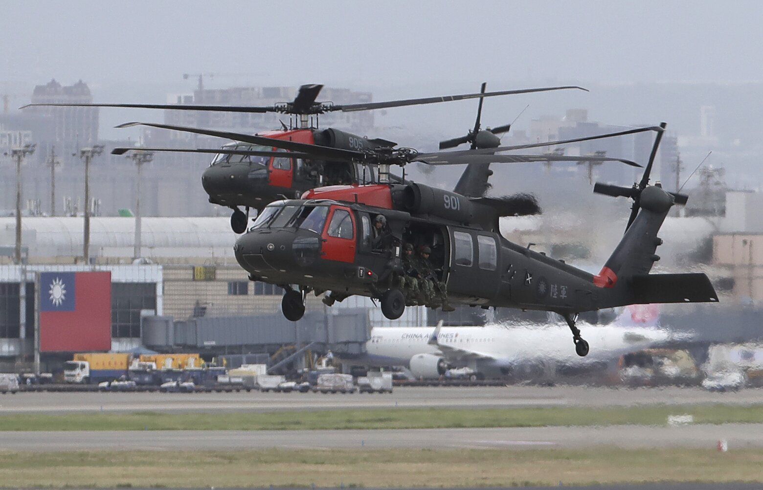 01302025_SikorskyBlackHawk30-