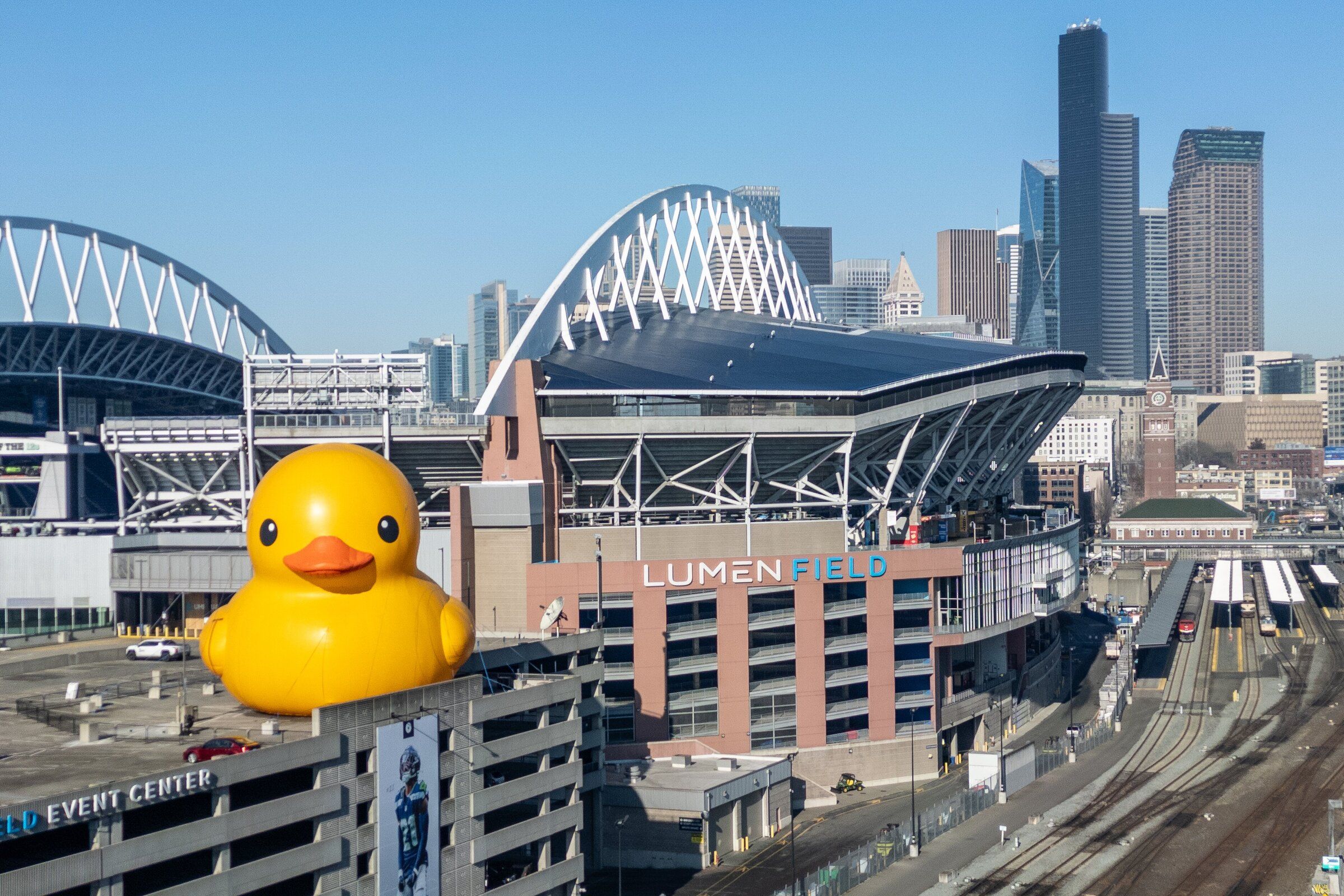 Giant rubber duck appears by Lumen Field for Seattle Boat Show