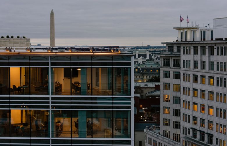 FILE Ñ Empty offices in Washington on March 5, 2024. Occupancy of federal offices in 2023 was less than one-third the level before the pandemic, a study found. (Erin Schaff/The New York Times)