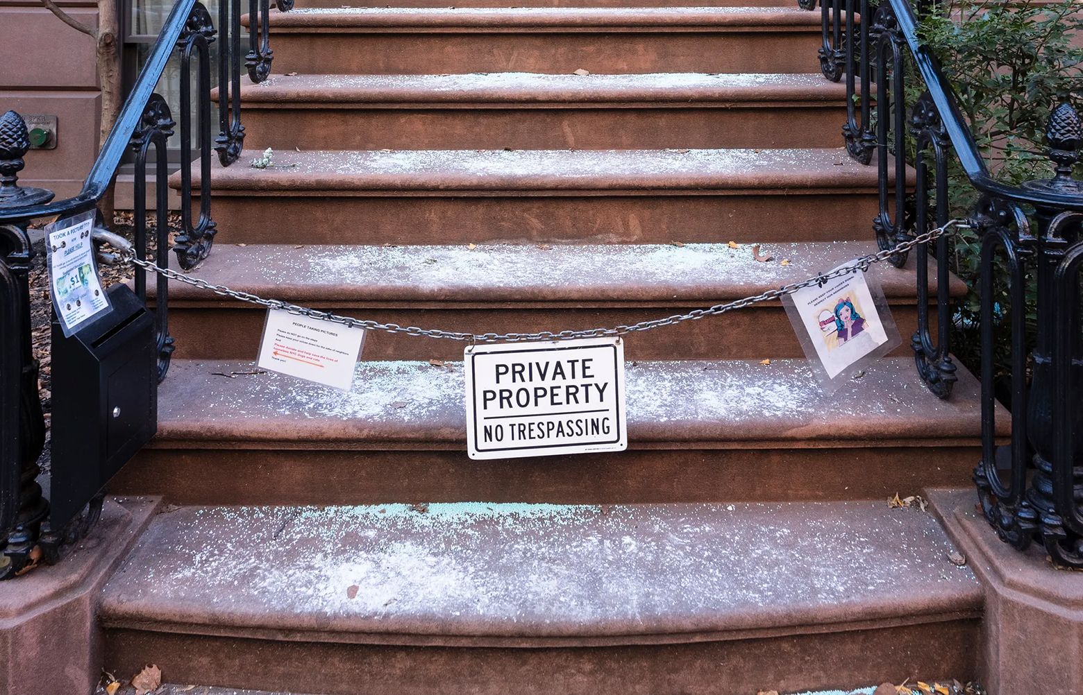 And just like that, Carrie Bradshaws front stoop was closed