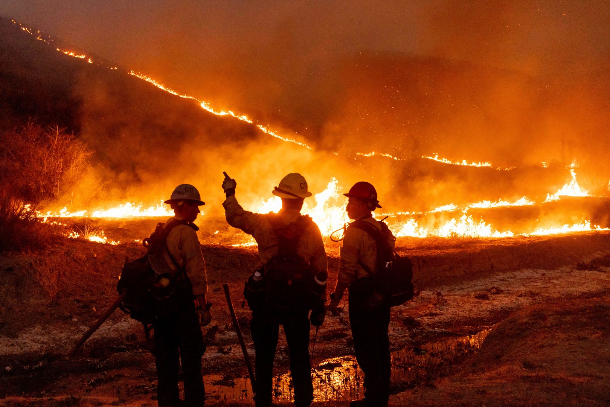 Firefighters need better weather to fight California&rsquo;s flames 