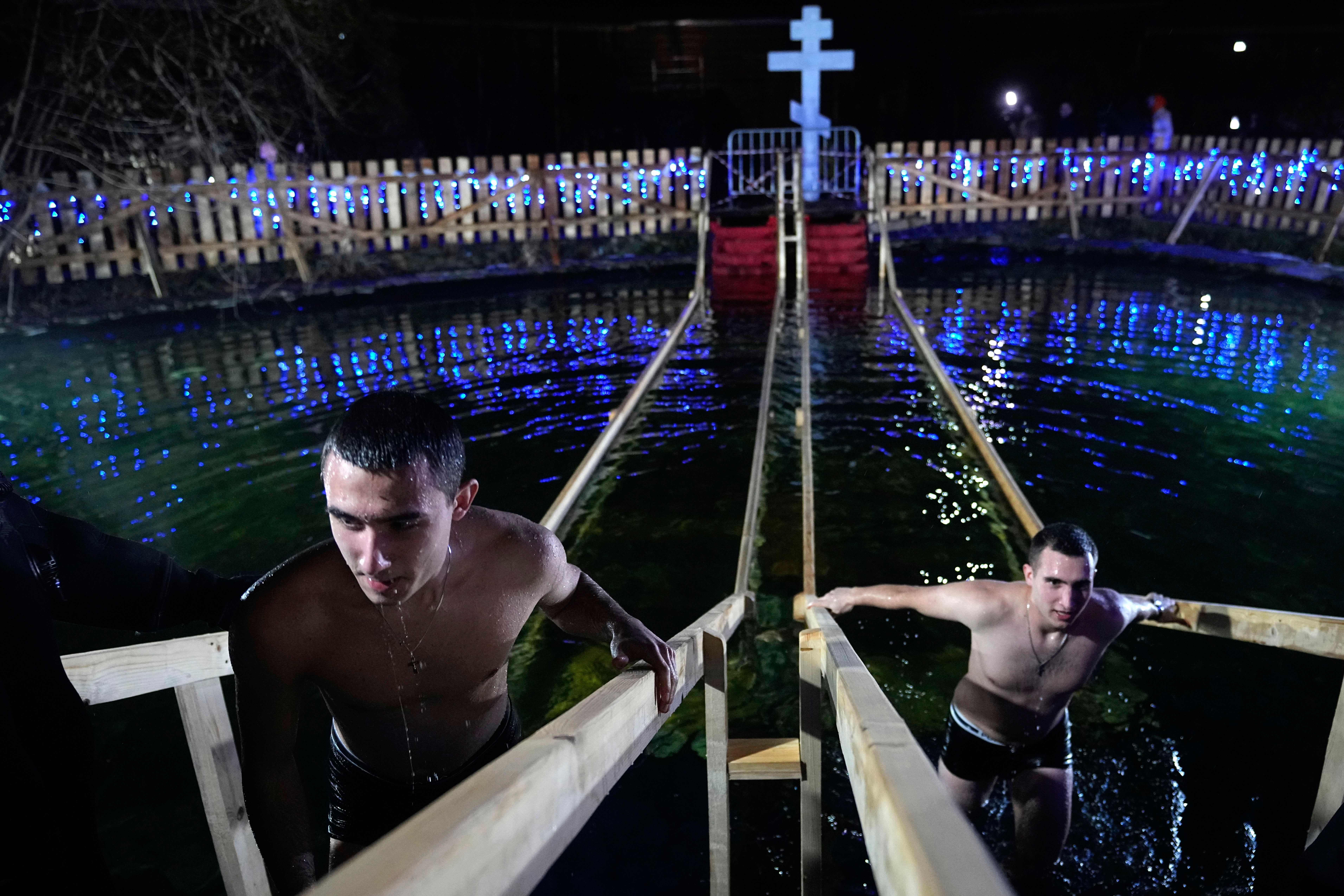 Warm weather threatens Epiphany ice water plunges for Russias Orthodox Christians