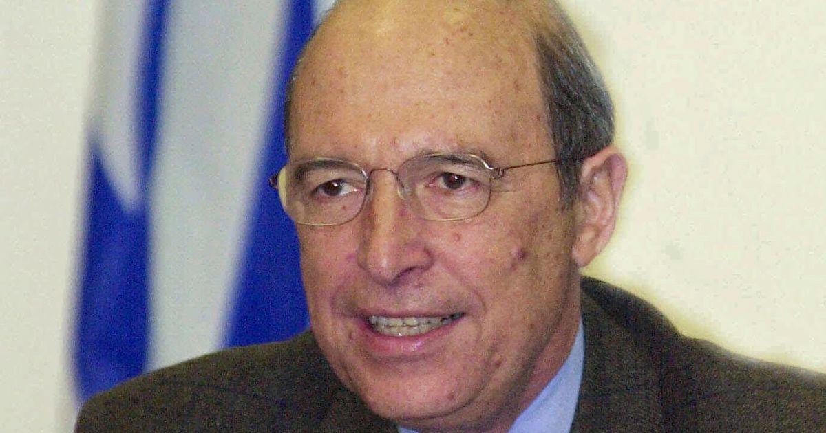 Costas Simitis, former Greek prime minister and socialist leader, dies at 88