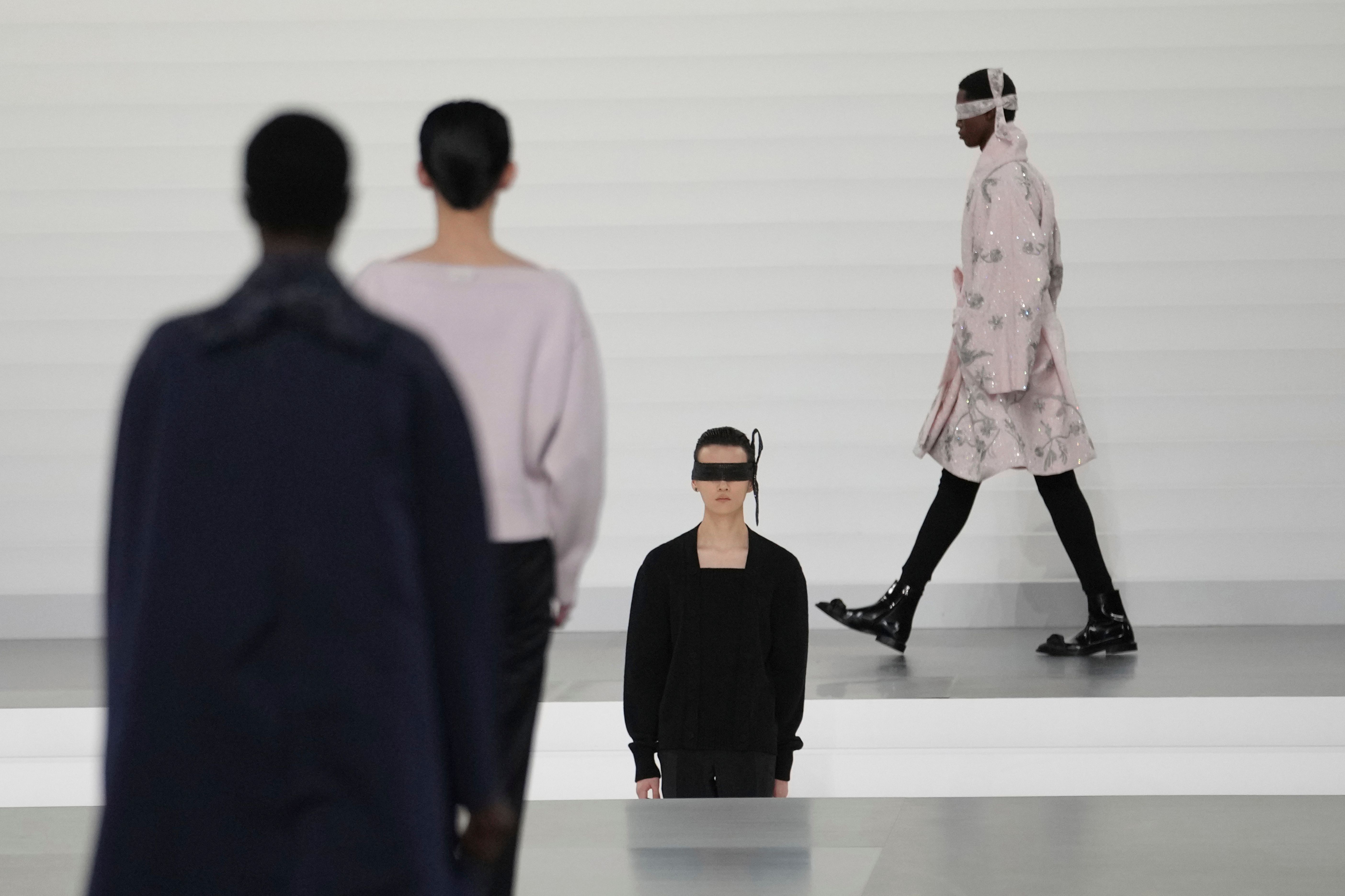 Kim Jones sharpens VIP-filled Dior men's fashion with a structured