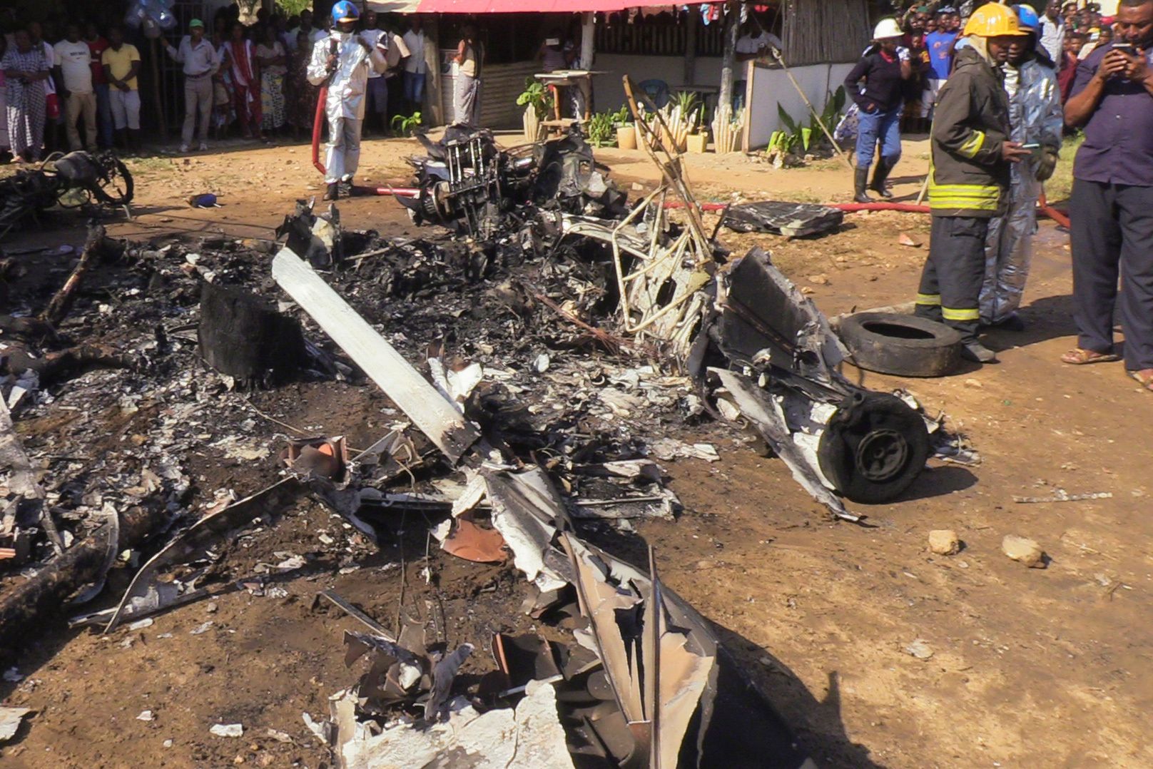 Plane crash-lands and bursts into flames in Kenya, killing 3 on