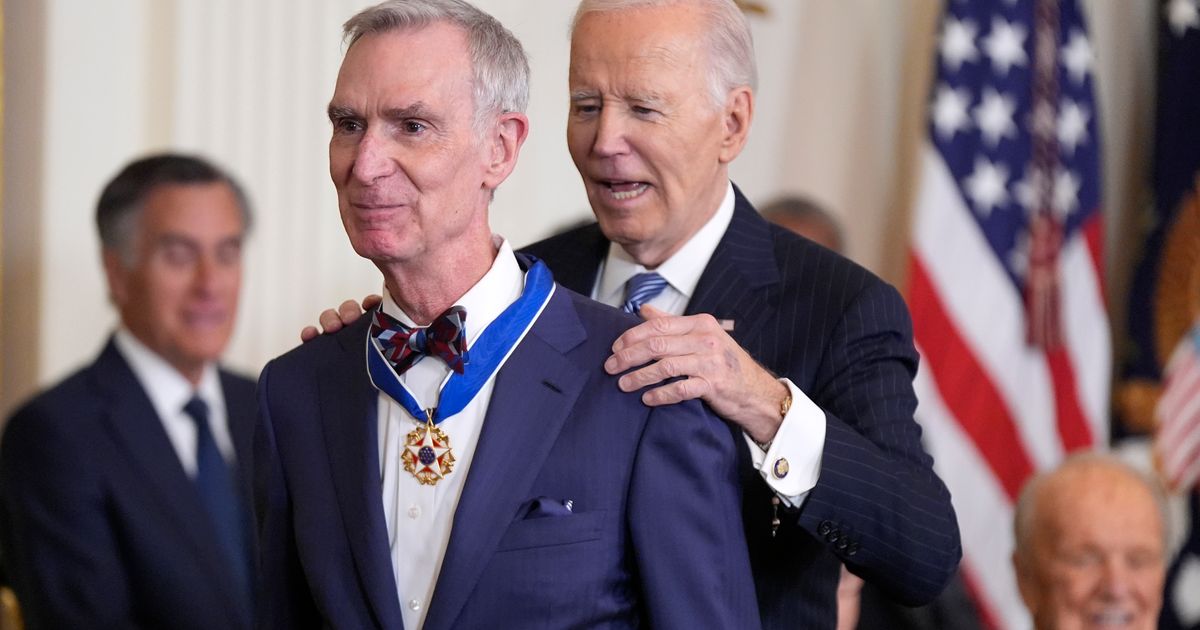 Bill Nye, science guy with WA roots, among 19 awarded Medal of Freedom