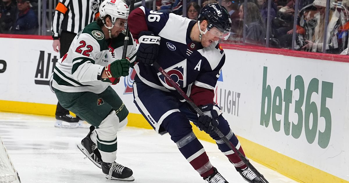 Hurricanes acquire Rantanen from Avs, Hall from Blackhawks in 3-team trade