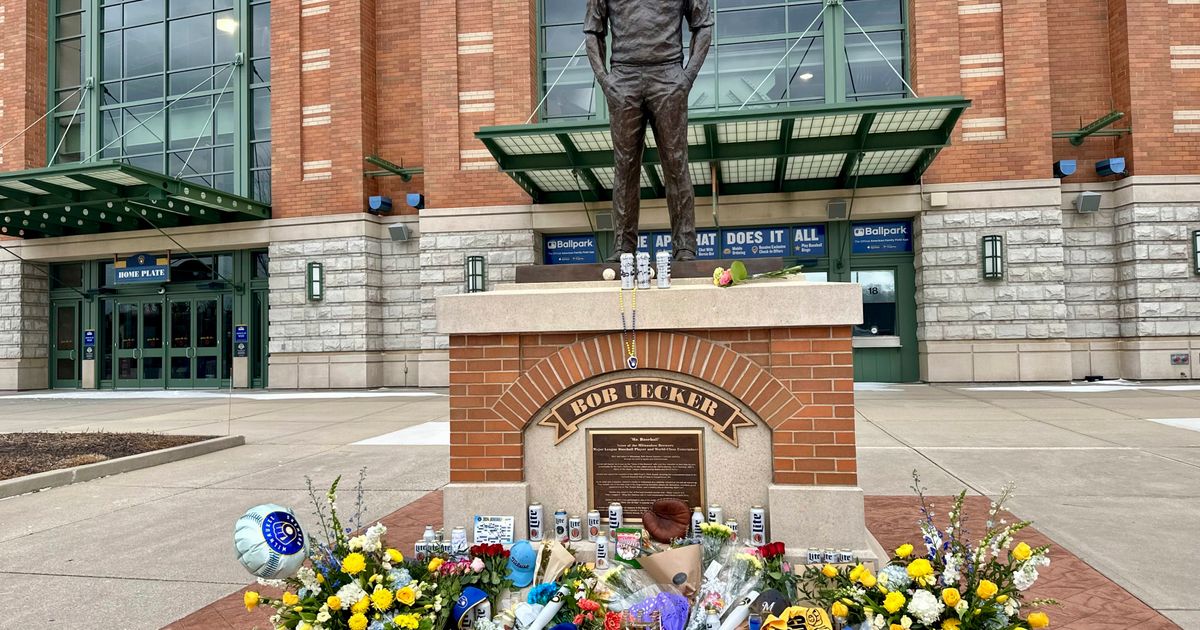 Reactions to the death of ‘Mr. Baseball,’ longtime Brewers broadcaster Bob Uecker