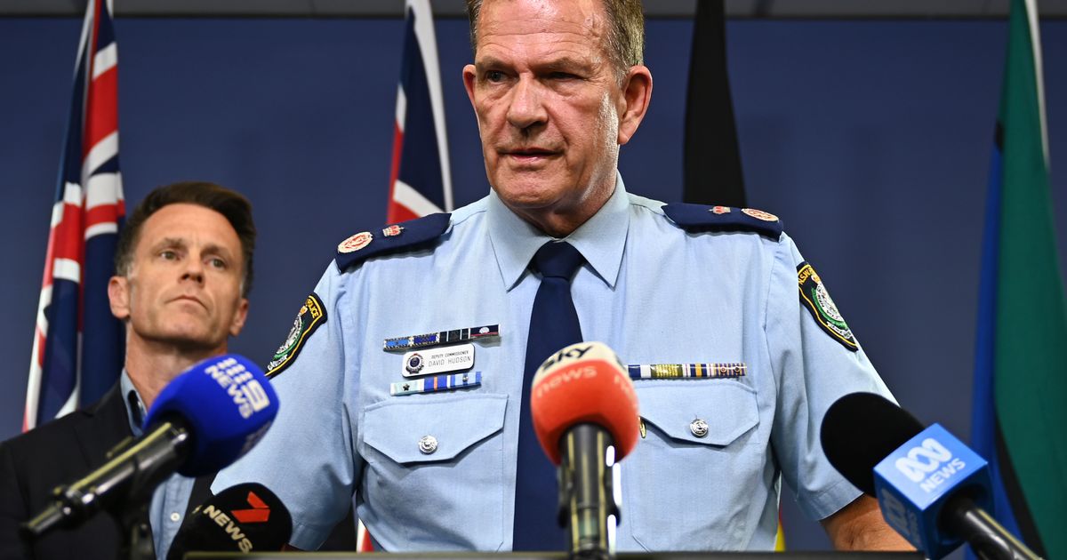 Australian police find explosives they suspect are part of an antisemitic plot