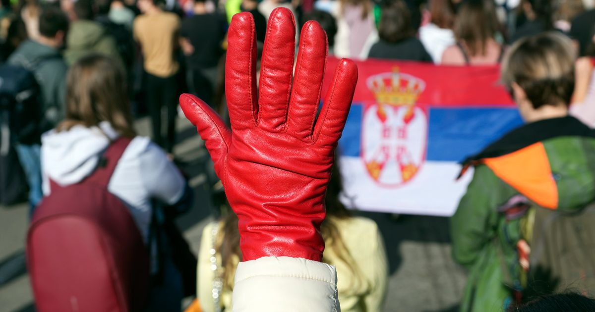 Serbian farmers join striking university students’ 24-hour traffic blockade in Belgrade