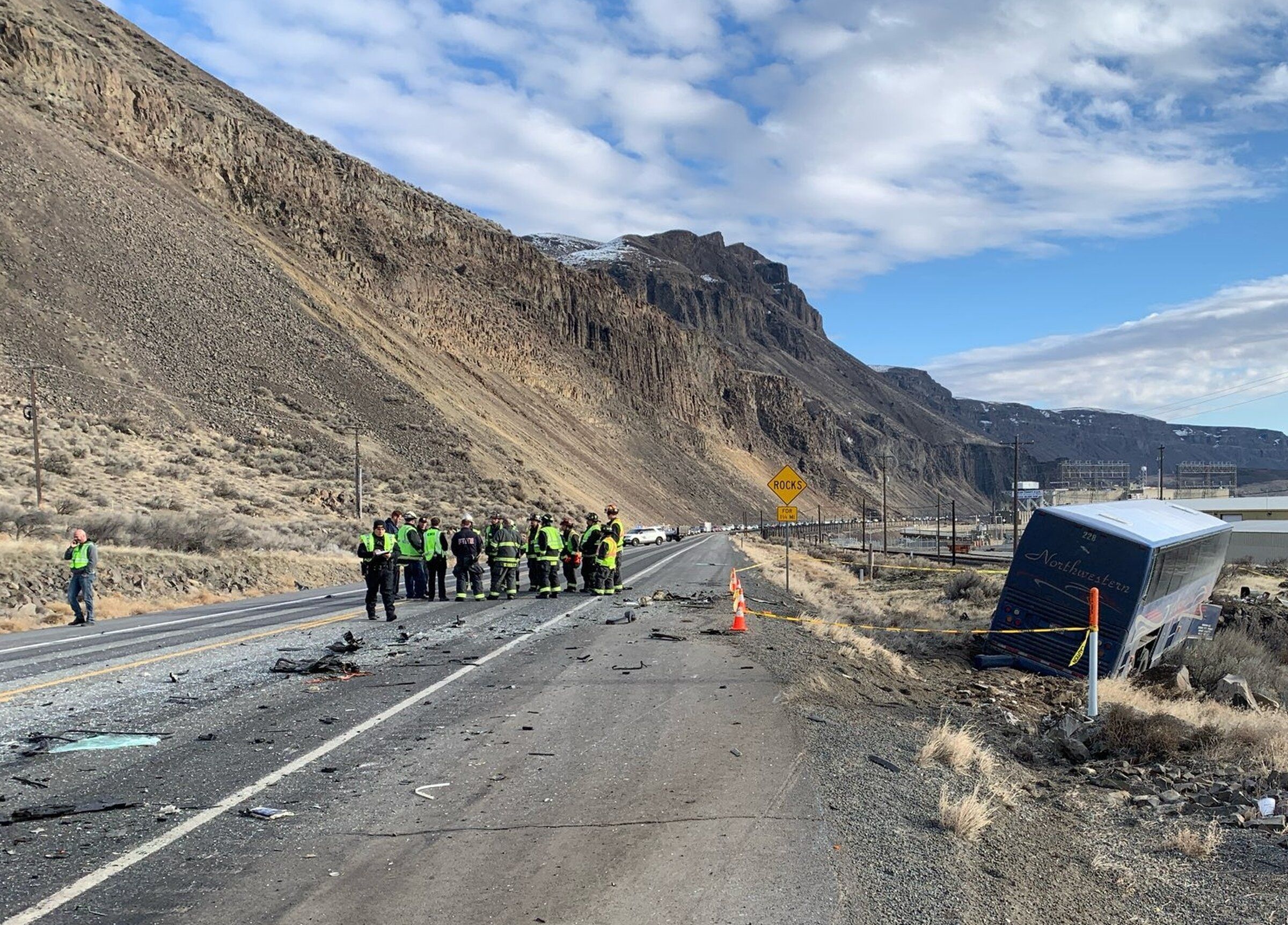 4 dead, 7 hurt in bus crash east of Wenatchee | The Seattle Times