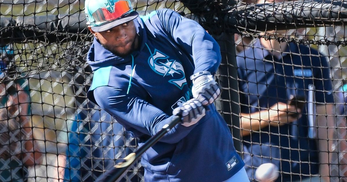 Why the Mariners believe in Victor Robles ‘He’s a ball of energy