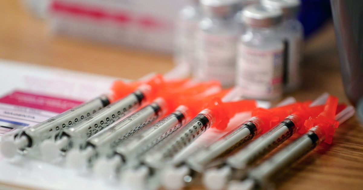 WA county wants public health district to stop offering COVID vaccines - The Seattle Times