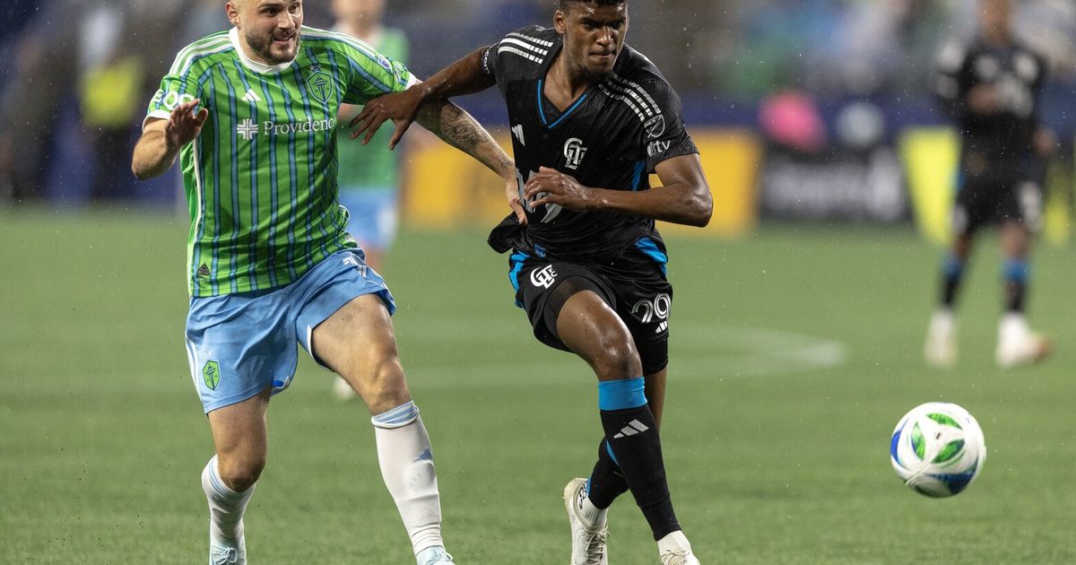 Photos: Seattle Sounders take on Charlotte in MLS season opener