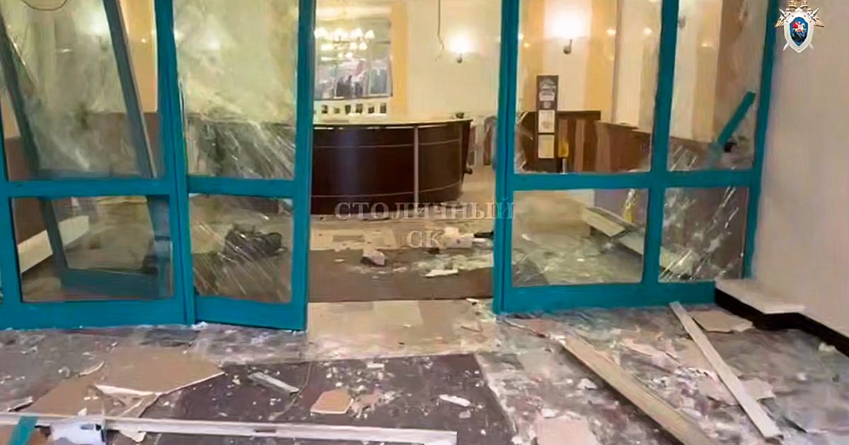 A blast in Moscow kills 2, including the founder of a unit fighting in eastern Ukraine, reports say