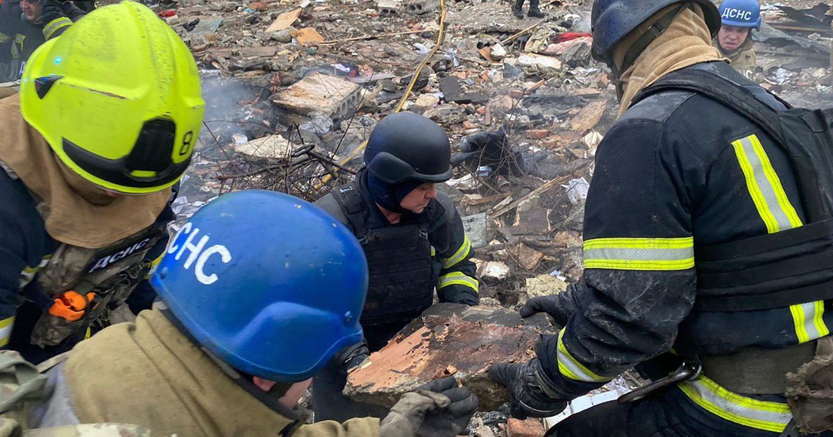Russian drone and missile attacks kill 5 in Ukraine