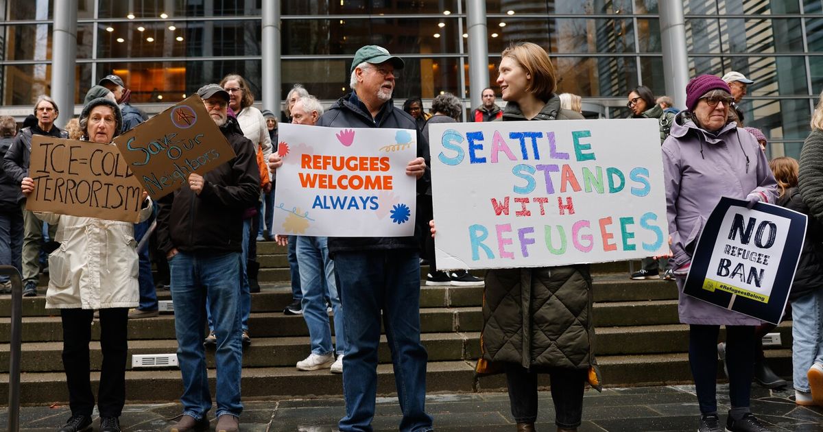 Judge in Seattle questions Trump’s response to his refugee ruling The
