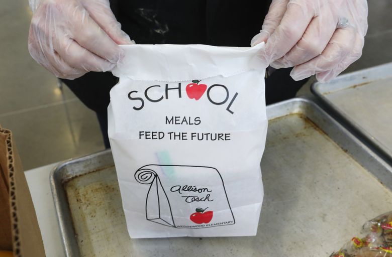 The state Office of Superintendent of Public Instruction estimates 475,000 students would be affected if the federal government scales back a provision that allows high-poverty schools and districts to provide free breakfast and lunch to all students. (Ken Lambert / The Seattle Times, 2020)