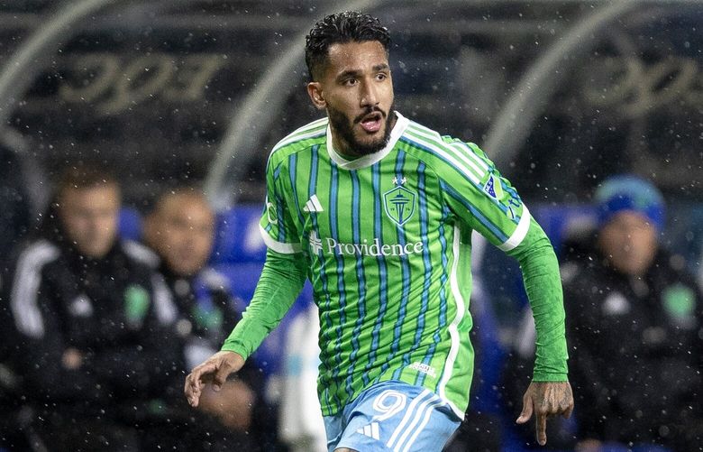 Seattle Sounders forward Jesús Ferreira (9) dribbles the ball during the second half of an MLS soccer match against Charlotte FC on Saturday, Feb. 22, 2025, in Seattle.