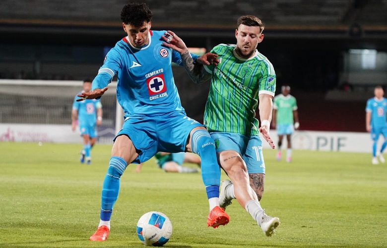 Sounders FC’s Concacaf Champions Cup Second Leg Match vs. Cruz Azul March 11, 2025 Cruz Azul defender Jorge Sánchez, Seattle Sounders forward Paul Arriola (17)