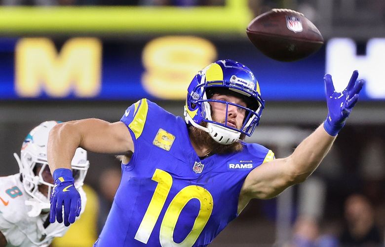 Los Angeles Rams wide receiver Cooper Kupp (10) makes a one handed catch against the Miami Dolphins in the third quarter at SoFi Stadium on Nov. 11, 2024, in Inglewood, California. (Wally Skalij/Los Angeles Times/TNS) 136826794W 136826794W