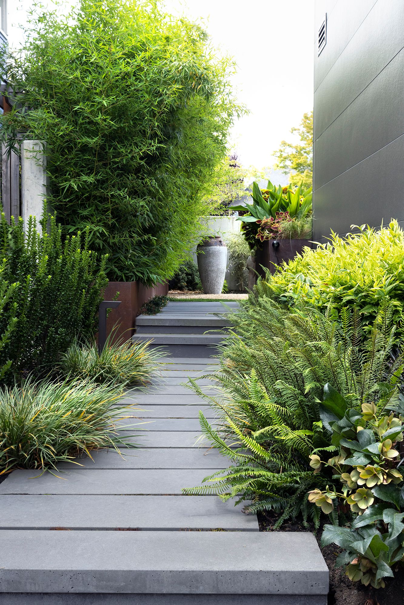 Stepping out: Pathways help tell a garden's story | The Seattle Times