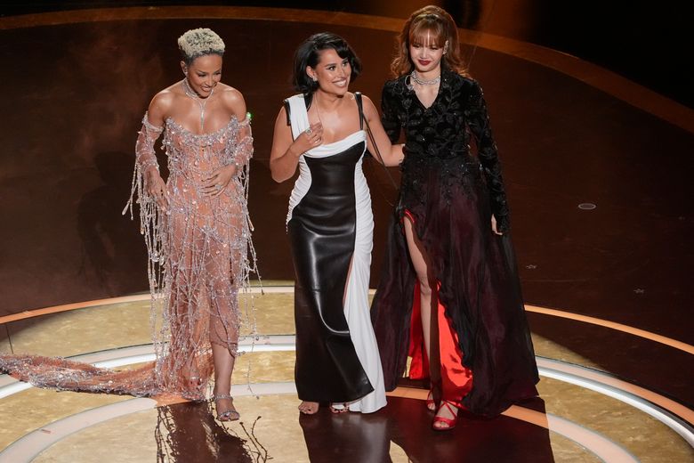 Key Oscar moments, from Zoe Saldaña's emotional win and 'Oz' opening to Kieran  Culkin's baby wish | The Seattle Times