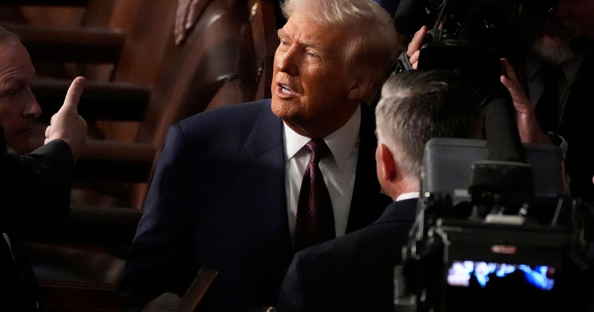 Trump signs executive order to establish government bitcoin reserve ...