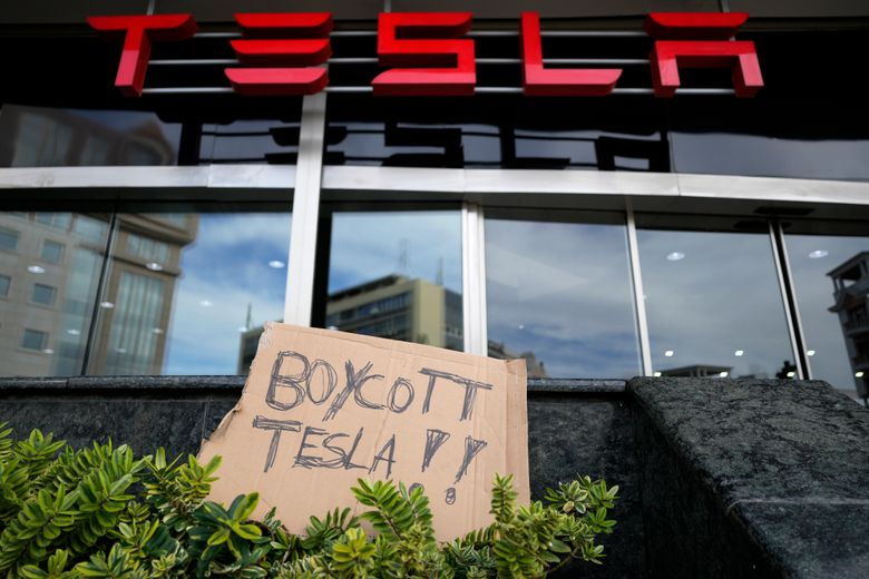 Trump's efforts to help Tesla could hurt it instead | The Seattle Times