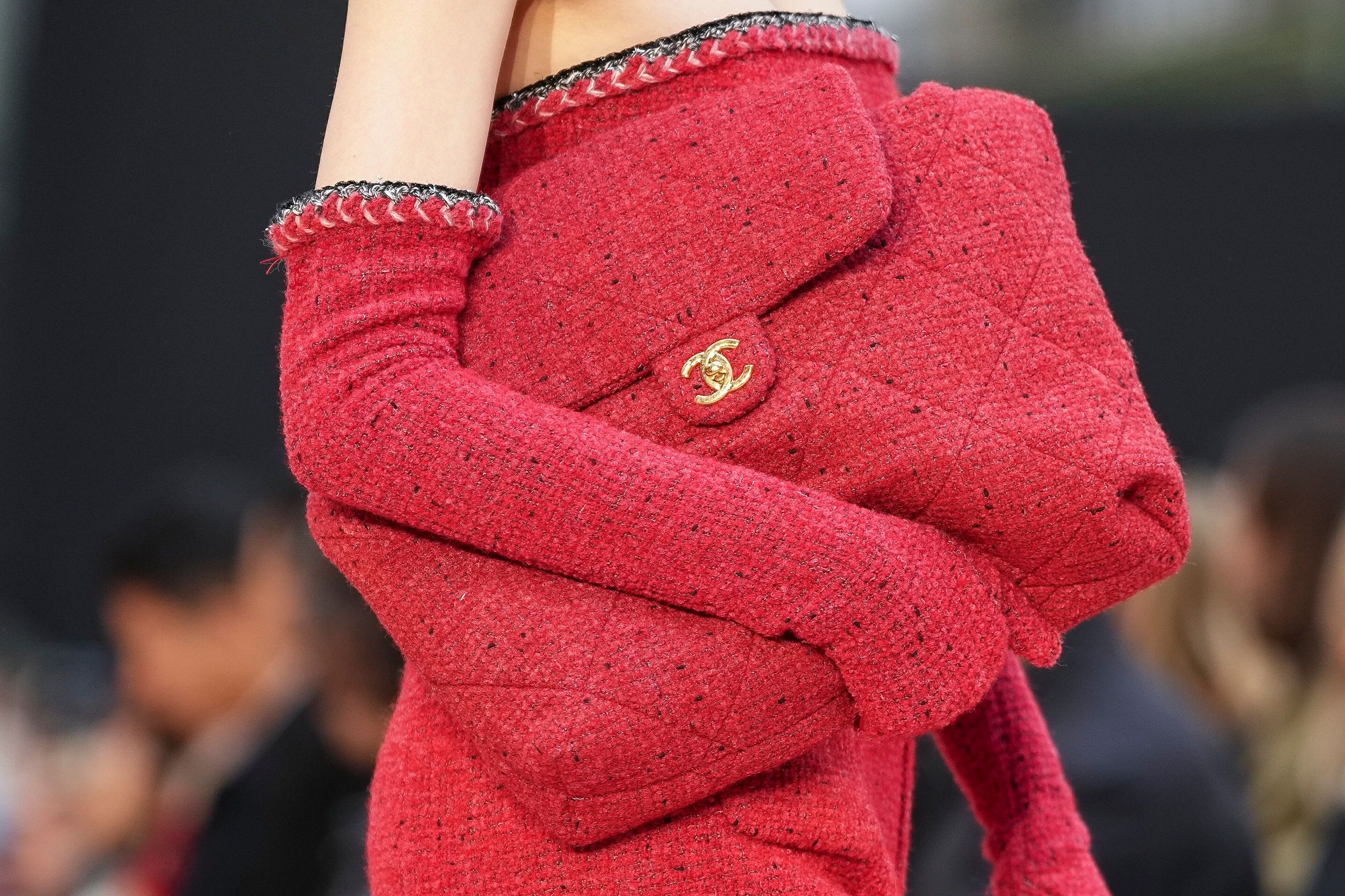 Chanel stages a grand bow to the future, as Naomi Campbell speaks
